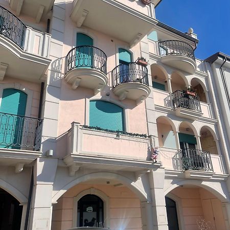 Villa Rosanna - Кастел ди Сангро Екстериор снимка